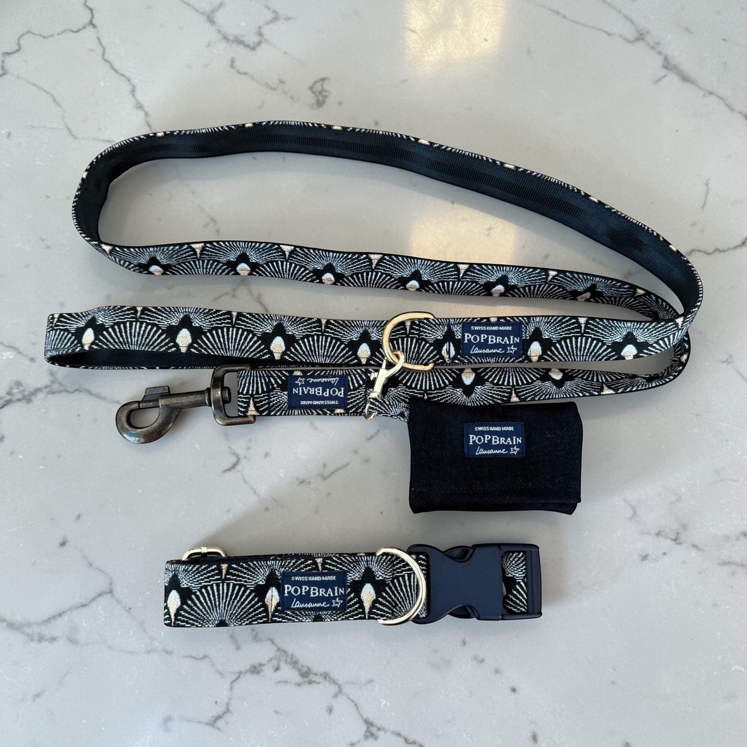 Laisse Tokyo en jacquard noir, mousqueton laiton doré (set complet)